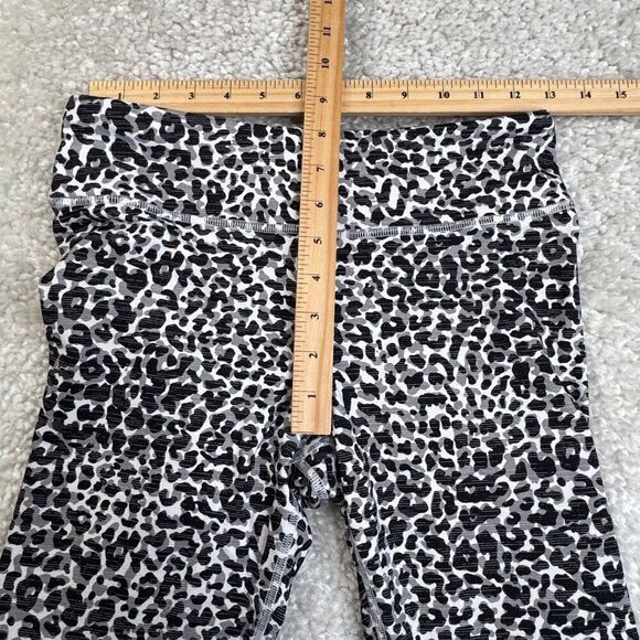 Outdoor Voices Snow Leopard Flex 7/8 Legging - Picture 7 of 9